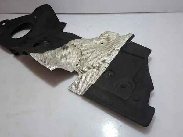 Volkswagen Tiguan II 2016 Écran thermique 5QB863353B image 3