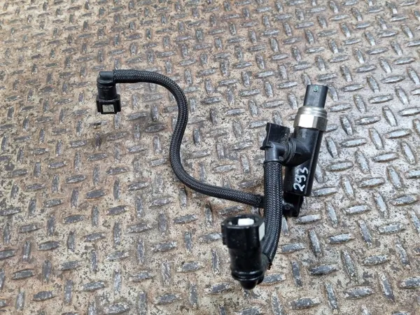 Capteur Pression Carburant Opel Crossland X 1.5 HDI OEM 9809052680 image 2