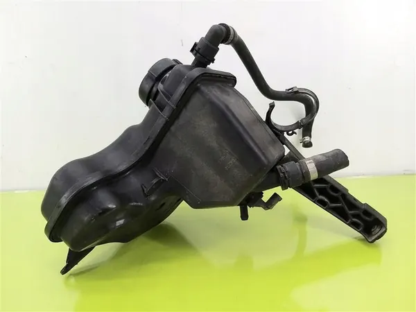 Wassertank BMW 5er E60 E61 2003-2010 3.0D image 4