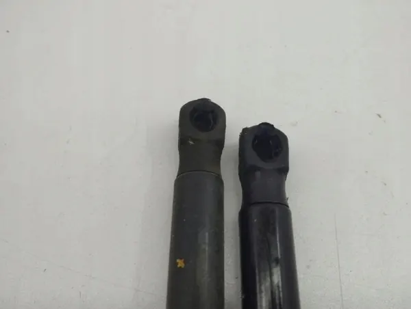Amortecedor esquerdo de porta-malas OEM 81770A6200 para Hyundai i30 Estate image 3