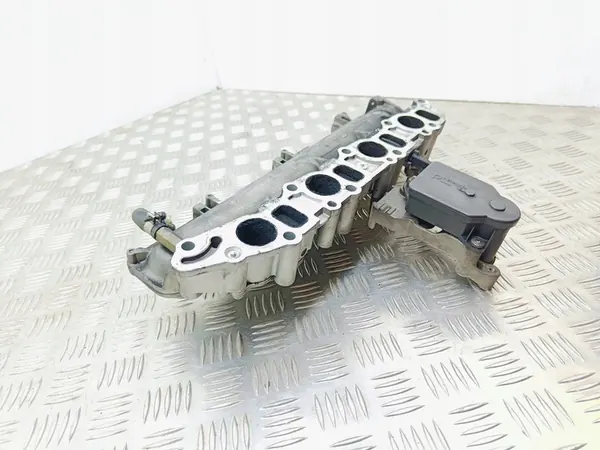 Opel Vectra C 2004 Coletor de admissão OEM 55182684 image 4