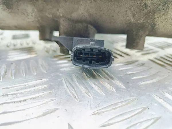 Opel Vectra C 2004 Coletor de admissão OEM 55182684 image 7