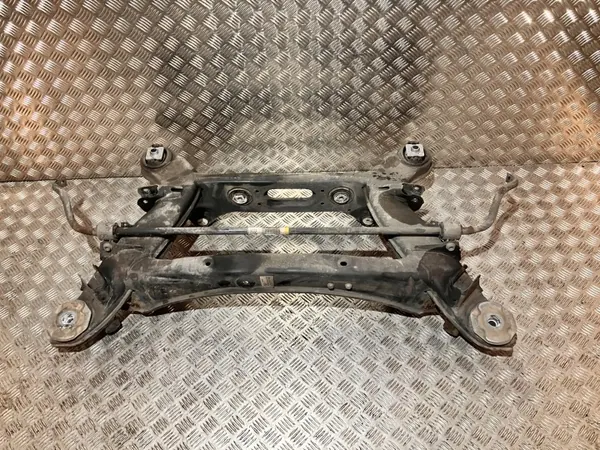 Mercedes C-Klasse 205 Hinterachsschwinge OEM A2053507207 image 2