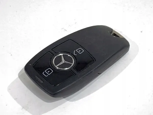Mercedes Sprinter Avain OEM A2479054206 - Käytetty image 2