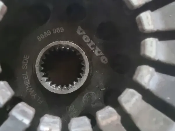 Kaksoismassavauhtipyörä 8689969 Volvo S40 II V50 2.4 20V image 3