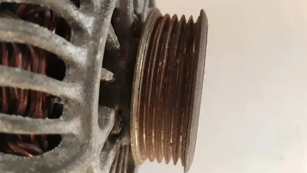 Alternador Mitsubishi Outlander 2006 MN128991 image 6