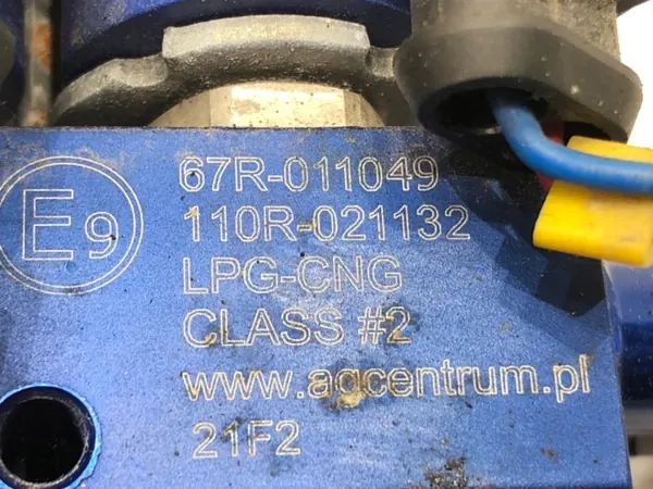 Inyector GLP OEM 67R-011049 - Estado Usado image 3