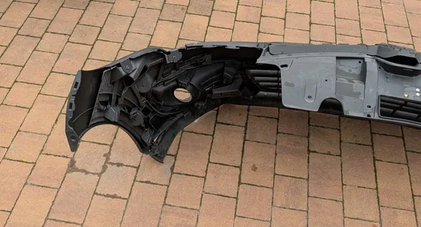 Paraurti anteriore Renault Megane III Lift 620223660R image 5