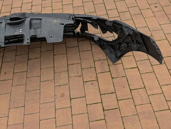 Paraurti anteriore Renault Megane III Lift 620223660R image 6