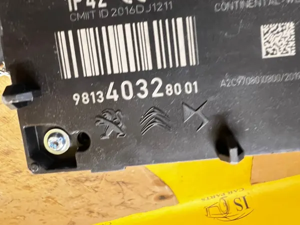 OEM 9813403280 Chargeur Sans Fil pour Citroen DS7 image 9