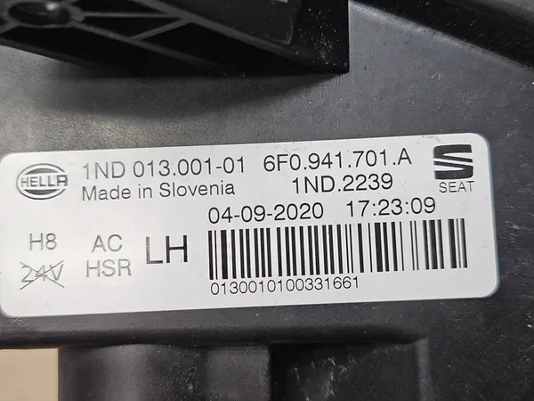 Farol de neblina esquerdo SEAT Ibiza V 6F0941701A image 7