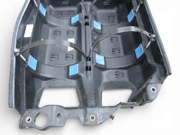 CNG-tanklocksfäste OEM 2Q0201870B Seat Ibiza V image 7