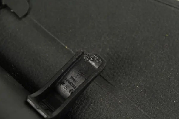 Rodillo de maletero OEM 3G9867871 para VW Passat B8 Familiar image 8