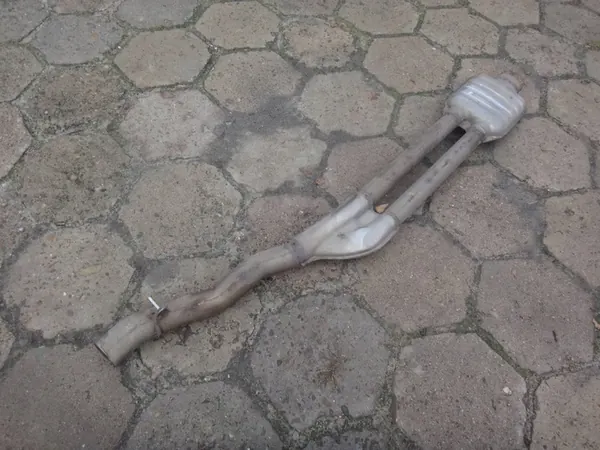 Échappement Avant BMW 6 Gran Coupe 2013 OEM 7807103 image 1