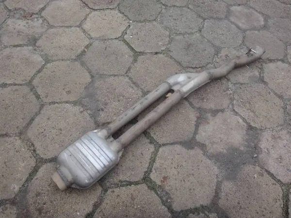 Échappement Avant BMW 6 Gran Coupe 2013 OEM 7807103 image 2