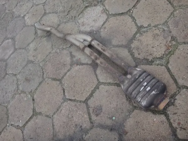 Échappement Avant BMW 6 Gran Coupe 2013 OEM 7807103 image 4