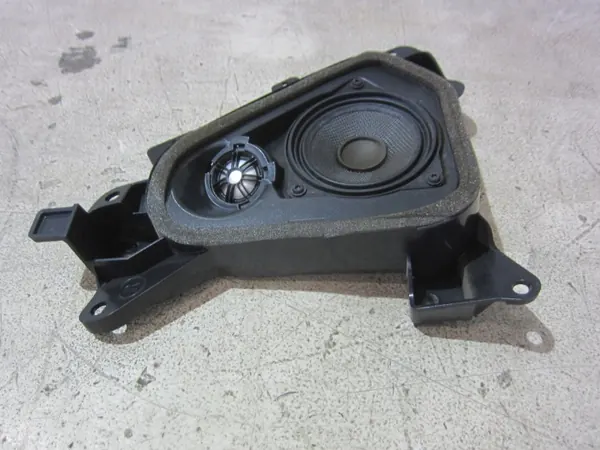 BMW X3 F25 Top HiFi Luidspreker OEM 65139213760 Rechts Achter image 4