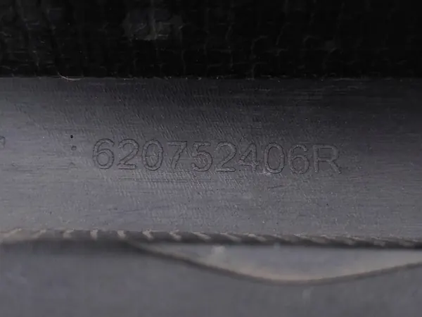 Vasen Puskuriverkko OEM 620752406R Renault Dacia image 6
