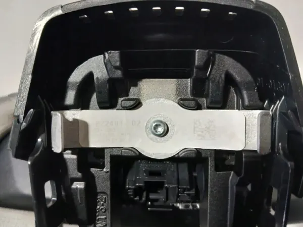 BMW G30 G11 Innerspegel OEM 6822491 image 4
