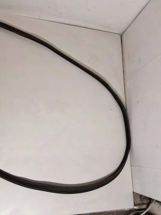 Kofferbakdichting Toyota Auris II Station OEM AURISIIUSZCZELKABAGAŻNIKAKOMBI image 4