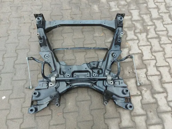 Mercedes EQV W447 Voorophangbalk OEM 8465784 image 2