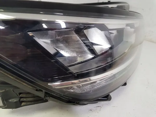 VW PASSAT B8 LIFT FULL LED AJOVALOT VASEN OIKEA SETTI image 3