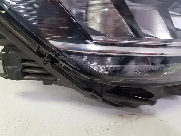 VW PASSAT B8 LIFT FULL LED AJOVALOT VASEN OIKEA SETTI image 4
