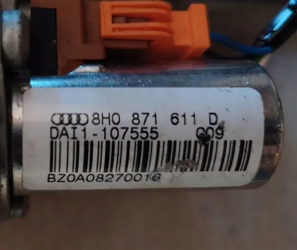 Audi A4 Cabriolet dakpomp OEM 8H0871611D image 4