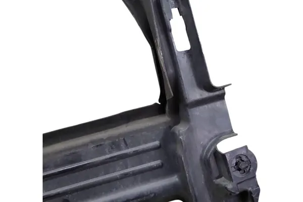 Entrada de ar radiador VOLVO V40 CROSS COUNTRY 2.0L diesel OEM image 7