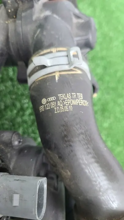 Manguera de Agua Carcasa de Termostato Polo 6R Ibiza 6J OEM image 5