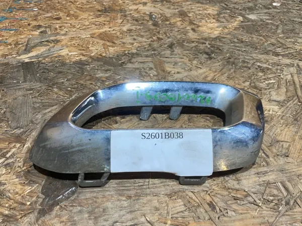 Mercedes GLE II Pakopää OEM A1678856900 Vasen image 5