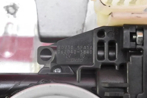Elevador de Vidro Esquerdo Nissan Micra 2017-2021 OEM 80730-5FA1A image 9
