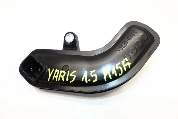 Toyota Yaris IV 1.5 Hybrid Fumo de óleo - OEM yaris image 2