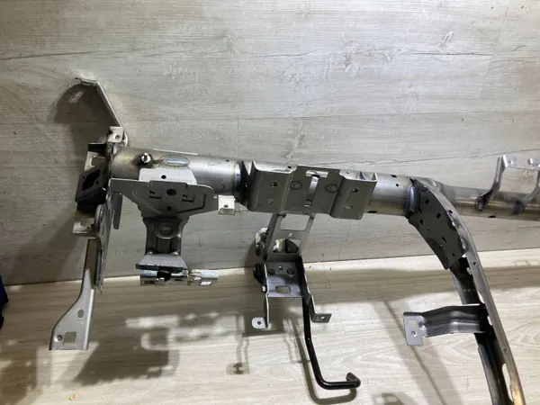 OEM 678707828R kojetaulun palkki Renault Arkana 2022 image 3