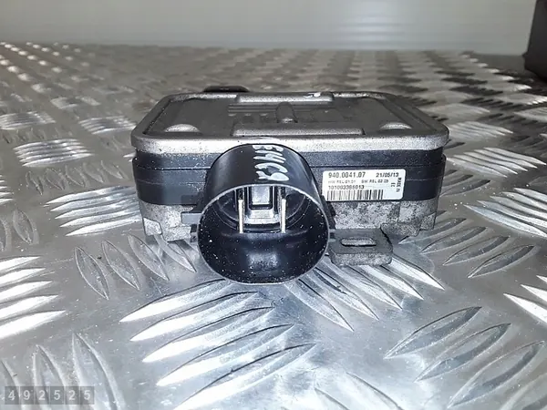 Relé Ford Galaxy 2013 940004107 DEFECT image 4