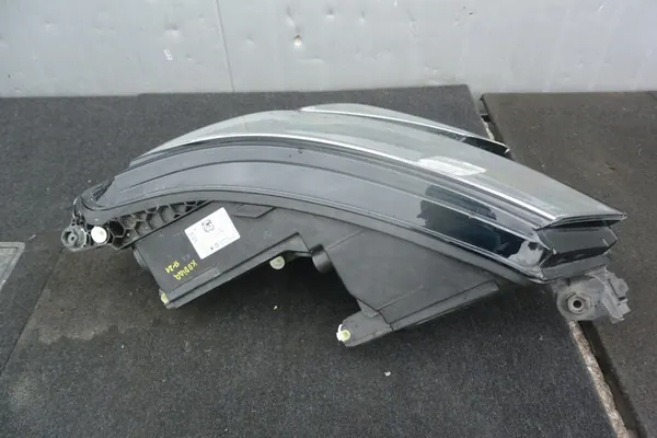 FARO ESQUERDO SKODA KODIAQ 566941015B H7 LED image 7