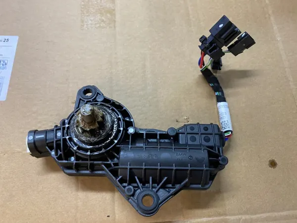 Dakmotor links OEM 10290970200 voor BMW Z4 G29 image 4