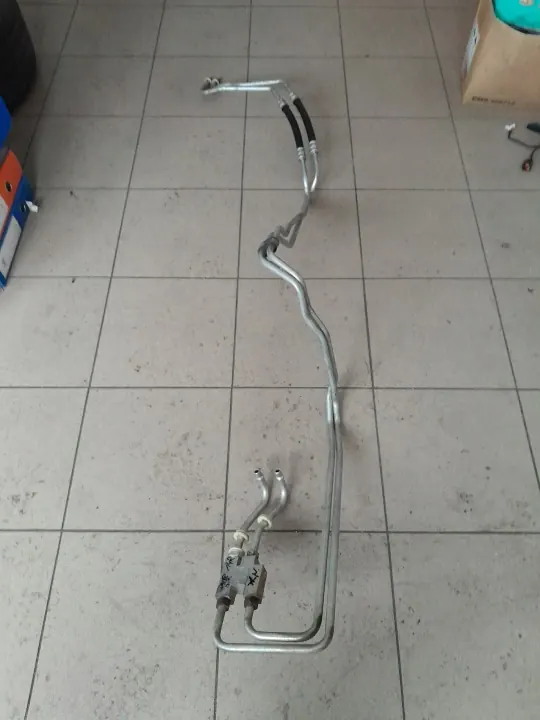 Ölkühlerleitungen OEM 68210018AA für 5.7 HEMI image 2