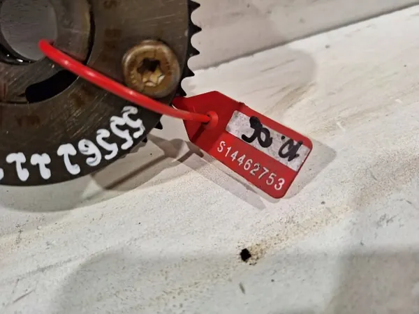 Kamremsskiva OEM 55562222 för Opel Corsa E image 3