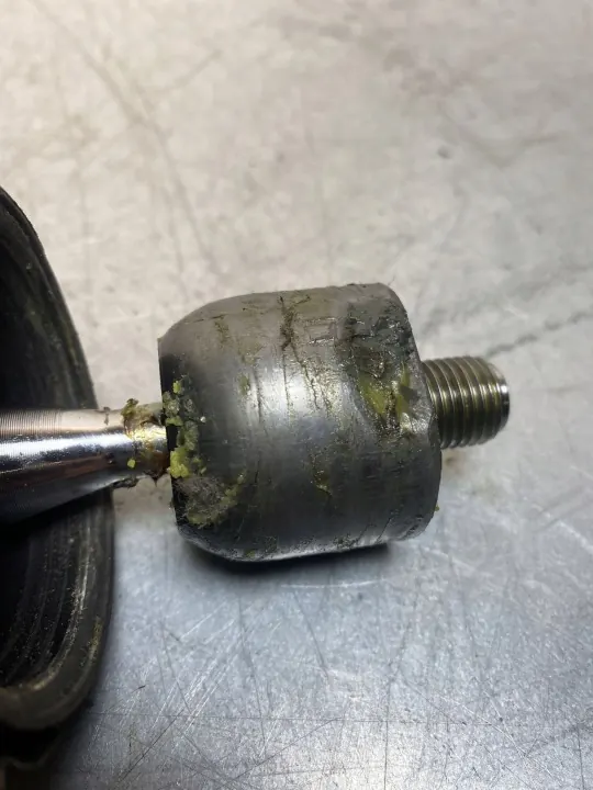 Biela de dirección Mitsubishi OE OEM FBZ23097 - Usado image 6