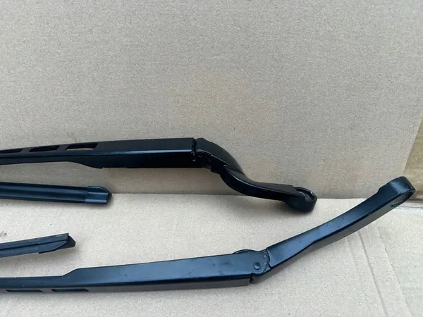 AUDI A6 C6 Wiper Arms Set Front 4F1955409 4F1955410 image 2