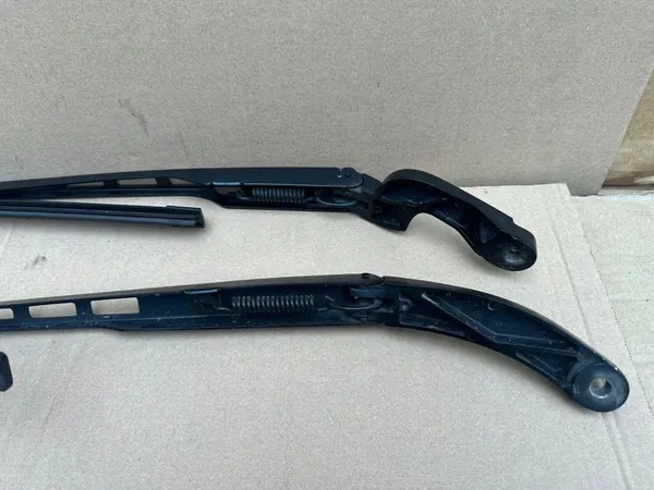 AUDI A6 C6 Wiper Arms Set Front 4F1955409 4F1955410 image 8