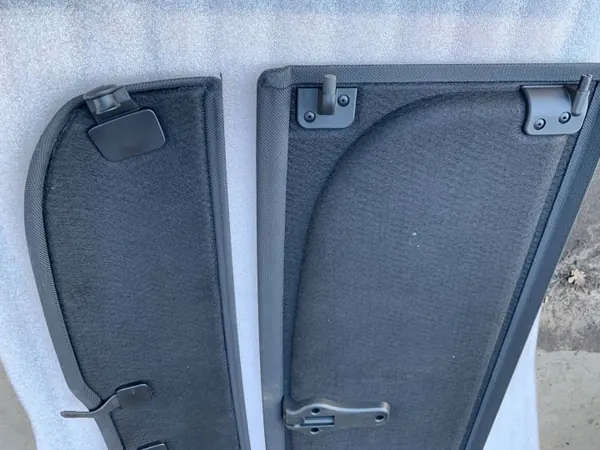 Prateleira de bagageira Audi Q3 8U OEM LDQ1174 - Conjunto completo image 6