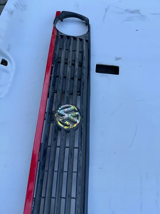 Grill Emblem VW GOLF II 1983-1991 image 3