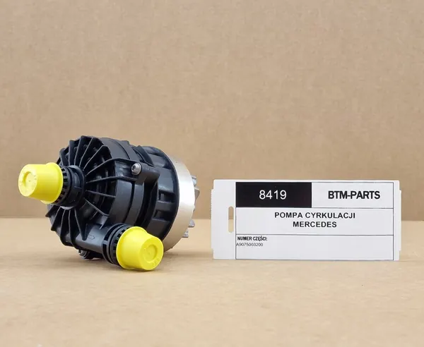 Vattenpump Mercedes Sprinter B907 B910 2.0CDI image 2