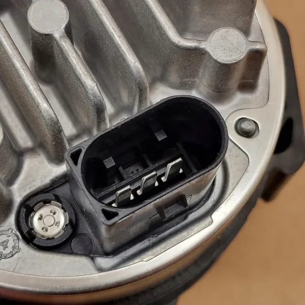 Vattenpump Mercedes Sprinter B907 B910 2.0CDI image 4