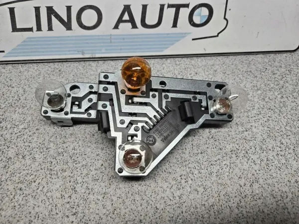 Conector Luz Traseira BMW OEM 0391700 - Usado image 2