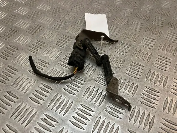 Volvo OE 32246988 Bakluftfjädringsnivåsensor image 6