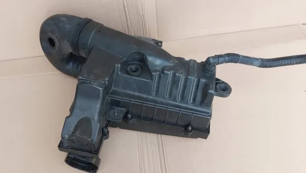 Luftfiltergehäuse OEM 3C0129601CA für 1.6 TDI image 4