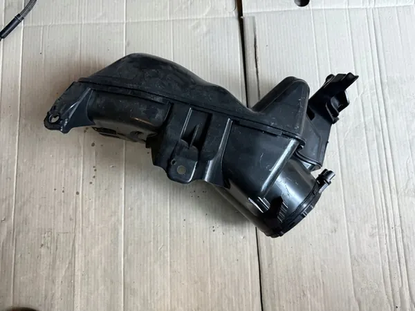 Réservoir AdBlue VOLVO XC60 II XC90 II image 1